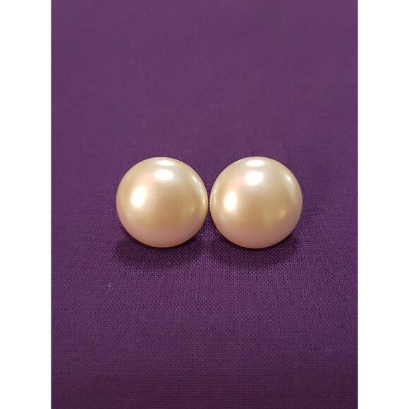 Vintage Sarah Coventry Clip On Earrings Round Off-White Faux Button Shape Pearls - Picture 1 of 9